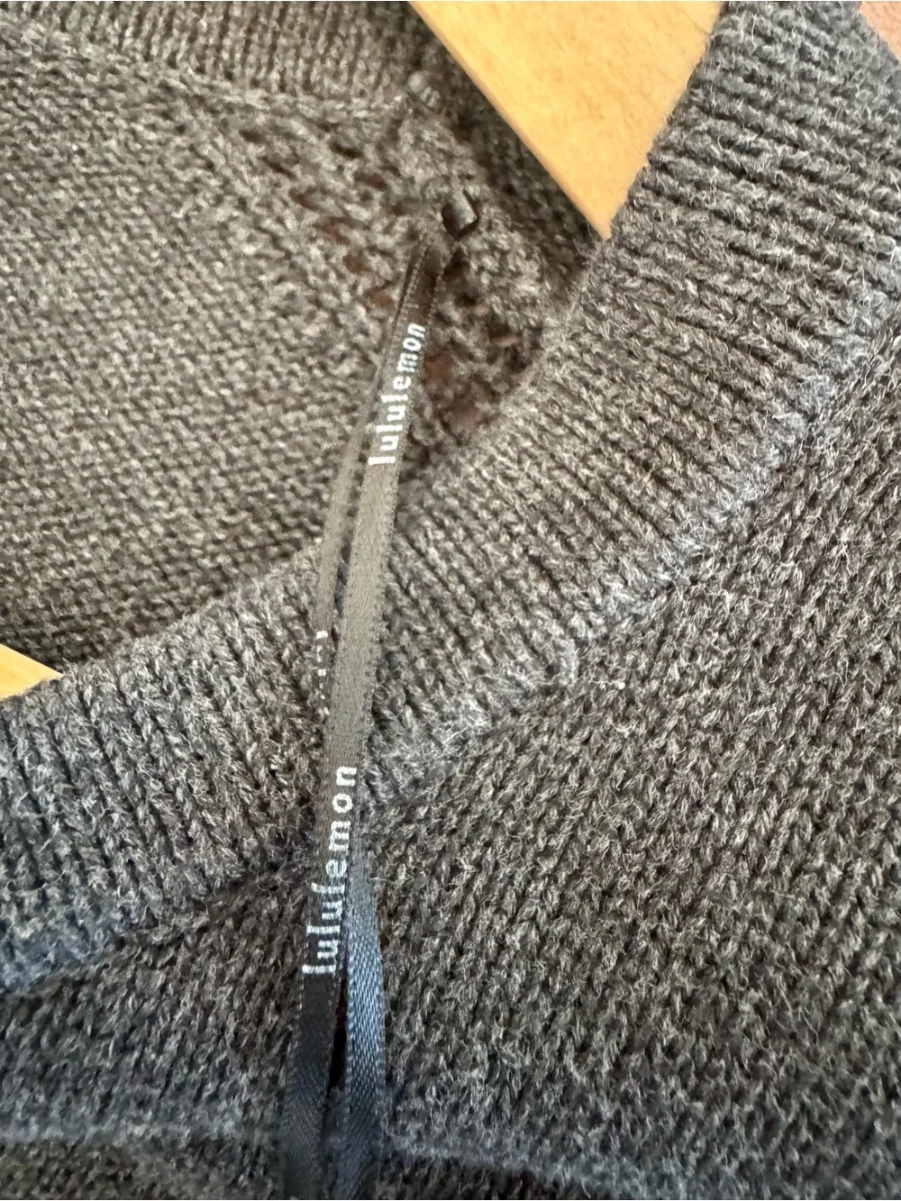 Lululemon Athletica Cropped Oversized Dark Gray Sweatshirt Size Small.